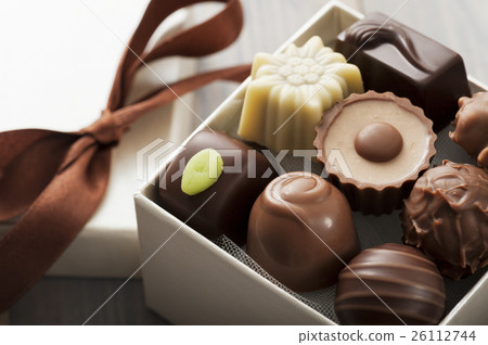 chocolates chocolates 26112744