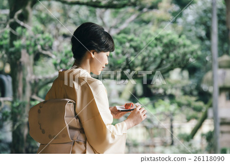 Kimono women Kimono women 26118090
