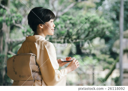 Kimono women Kimono women 26118092
