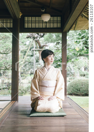 Kimono women Kimono women 26118107