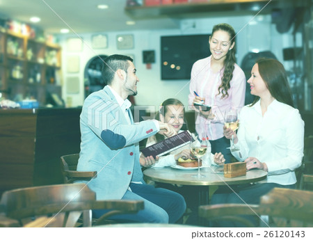 waitress and happy family waitress and happy family 26120143