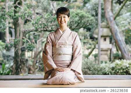 Kimono women 26123638
