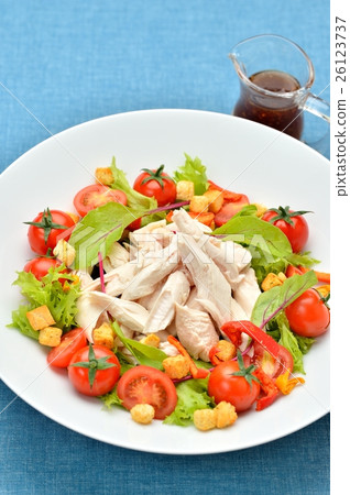 健康，煮雞剪刀（Sasami / Sasami）沙拉的肉。 26123737