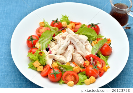 Healthy, boiled chicken scissors (Sasami / Sasami) salad of meat. 26123738