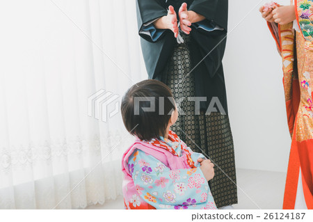 kimono, parenthood, parent and child 26124187