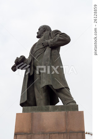the monument to Lenin 26128859