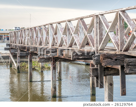 Unstable wooden pier 26129764