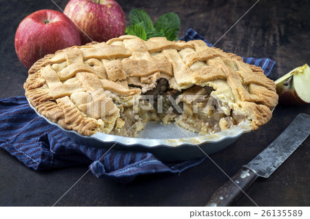 Apple-Pie in Backing Form 26135589