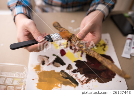 Props making 26137448