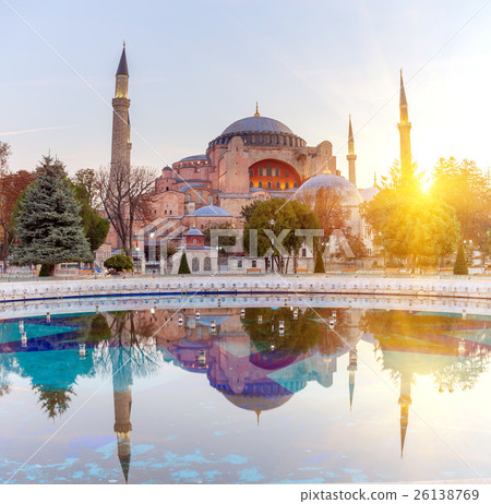 The beautiful Suleymaniye mosque in Istanbul 26138769