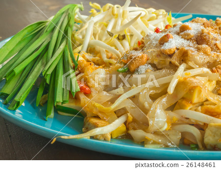 Closeup Pad Thai with blue dish Closeup Pad Thai with blue dish 26148461