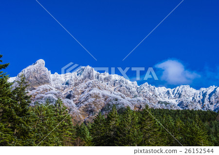 Yatsugatake of early winter 26152544