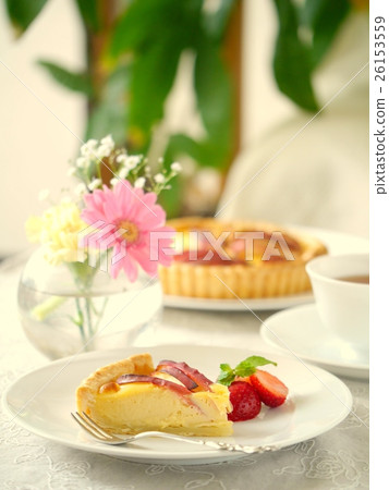 Tea time cafe image with quiche of red ball apple 26153559