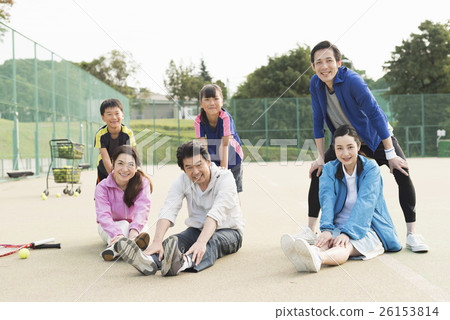 Large number of people sports 26153814