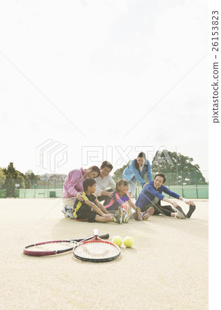 Large number of people sports 26153823