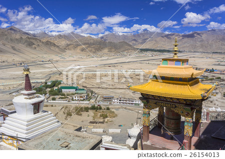 在拉達克地區的李周圍 在拉達克地區的李周圍 26154013