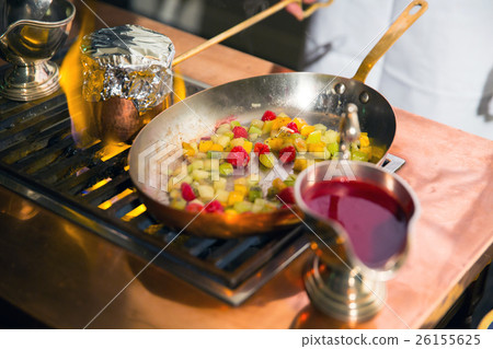 Flamb cooked 26155625