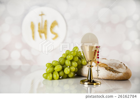 Holy communion a golden chalice Holy communion a golden chalice 26162784