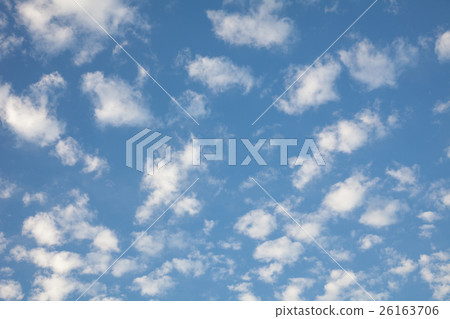 秋天的天空 26163706
