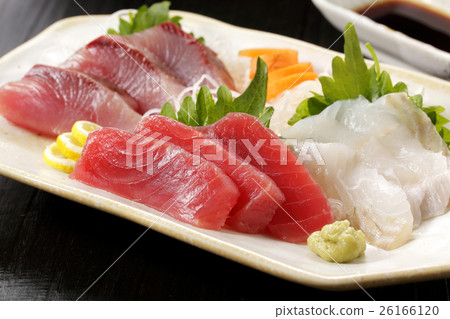 Bigeye brown sashimi 26166120