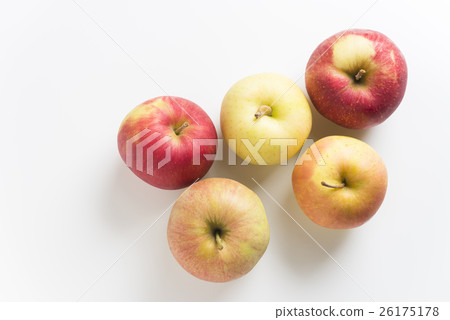 Irregular apple 26175178