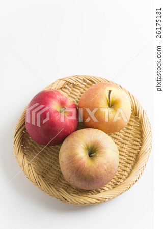 Irregular apple 26175181