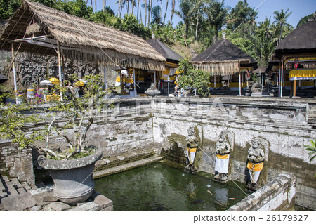 Bali Elephant Cave in Ubud Goa Gajah Temple 2 26179327