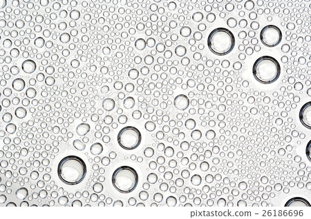 Beads - detail of the water drops Beads - detail of the water drops 26186696