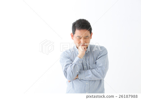 Middle man is troubled 26187988