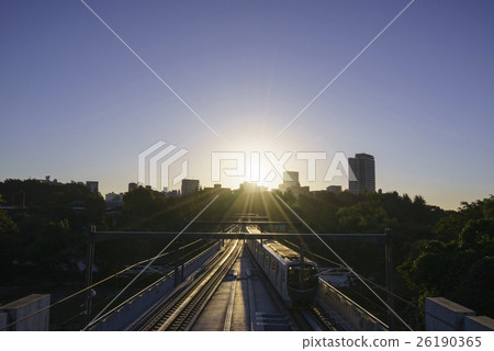 仙台地鐵東西線第一列火車從早晨太陽來自仙台市建築街道的美麗新模型亮點邀請到未來 26190365