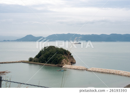 Naoshima in autumn 26193393