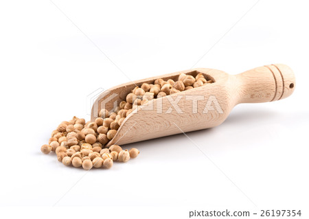chick pea on white background 26197354