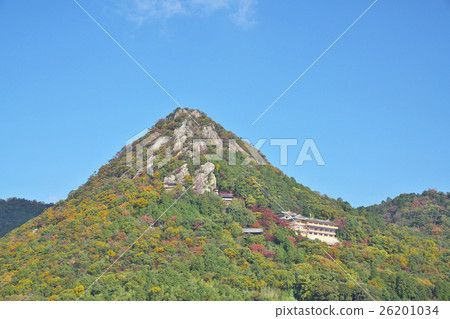 Taro Boy Palace in autumn 26201034