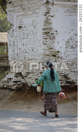 People on street in Yangon, Myanmar People on street in Yangon, Myanmar 26201332