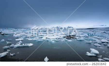 Icebergs at glacier lagoon Icebergs at glacier lagoon 26201642