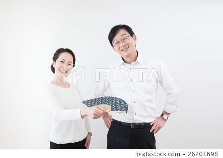 Cuddling senior couple (summer) 26201698