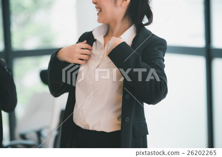 a businesswoman, ol, changing room 26202265