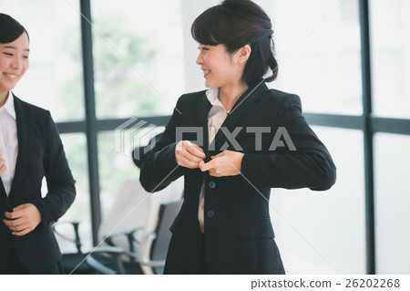 a businesswoman, ol, changing room 26202268