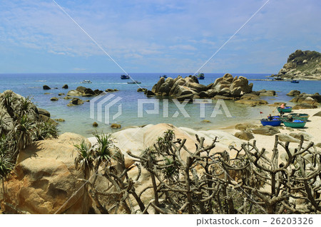 tropical beach with rocks in ke ga sea 26203326