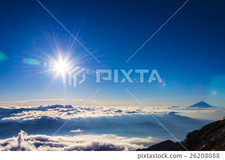 漂浮在雲彩海的富士山 漂浮在雲彩海的富士山 26208088