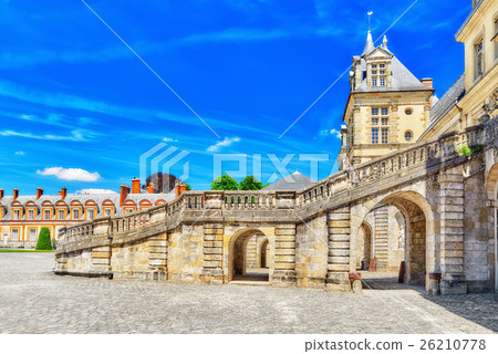 Suburban Chateau Fontainbleau outdoor. 26210778