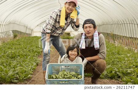 A family migration image living in the country A family migration image living in the country 26211747