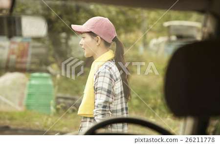 Country living women 26211778