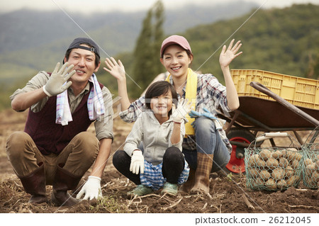 Country living family 26212045