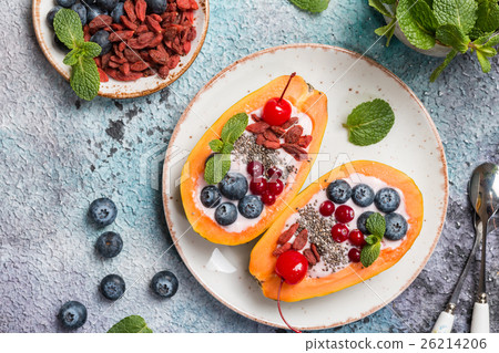 Papaya with yogurt Papaya with yogurt 26214206