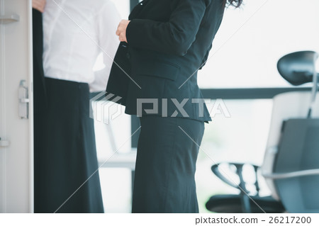 a businesswoman, ol, changing room 26217200