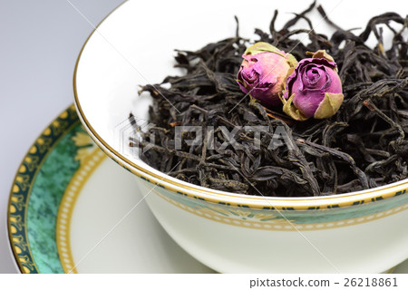 Damask rose 26218861