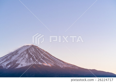 Fuji at dusk [From Kawaguchiko] 26224717