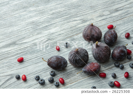 Fresh figs and blueberries 26225308
