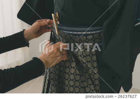 裝配 男式正裝裙褲 穿著和服 26237627